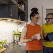 OSRAM LED-kaapinalusvalaisin Panel 30 x 10 cm musta CCT himmennettävä