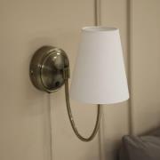 Markslöjd seinävalaisin Amar, luonnonvalkoinen/messinki, pistoke, E14