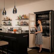 LED-riippuvalaisin Glimsy, Ø 22 cm musta/savuharmaa lasi