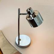 Dyberg Larsen LED-akkupöytävalaisin Ocean Mini, kromi