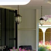 LINDAU - Riippuvalaisin ulkona ketjuripustuksella