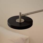 UMAGE LED-seinävalaisin Asteria Long, musta, teräs, pistoke