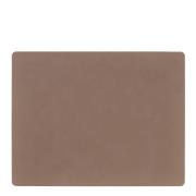 LIND DNA - Square Nupo Pöytätabletti 35x45 cm Truffle