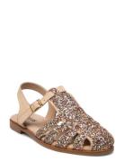 Sandals - Flat - Closed Toe - Op Matalapohjaiset Sandaalit Gold ANGULU...