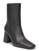 Ariela_Bootie_Napu Shoes Boots Ankle Boots Ankle Boots With Heel Black...