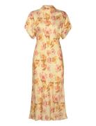 Alivia Short Sleeve Satin Midi Dress Polvipituinen Mekko Yellow Malina
