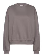 Essence Standard Sweatshirt Tops Sweat-shirts & Hoodies Sweat-shirts B...