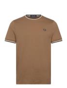 Twin Tipped T-Shirt Tops T-shirts Short-sleeved Brown Fred Perry