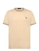 Twin Tipped T-Shirt Tops T-shirts Short-sleeved Cream Fred Perry
